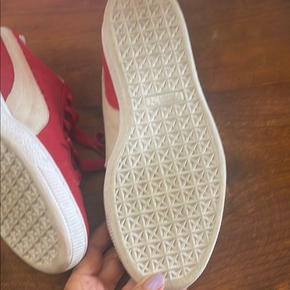 Puma Red Sneakers Classic shoes Women’s size 9 - Picture 5 of 5